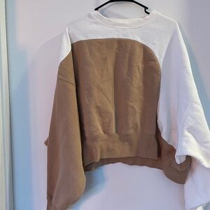 Super cozy Nike Colorblock Fleece Sweater!